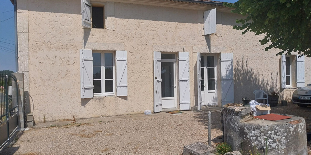 maison à ST PEY D ARMENS (33330)